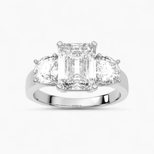 Round Cut Three Stone Diamond Engagement Ring